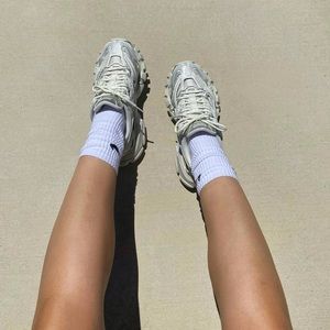 LBD SALE | NWT Balenciaga Track 2 Size 37